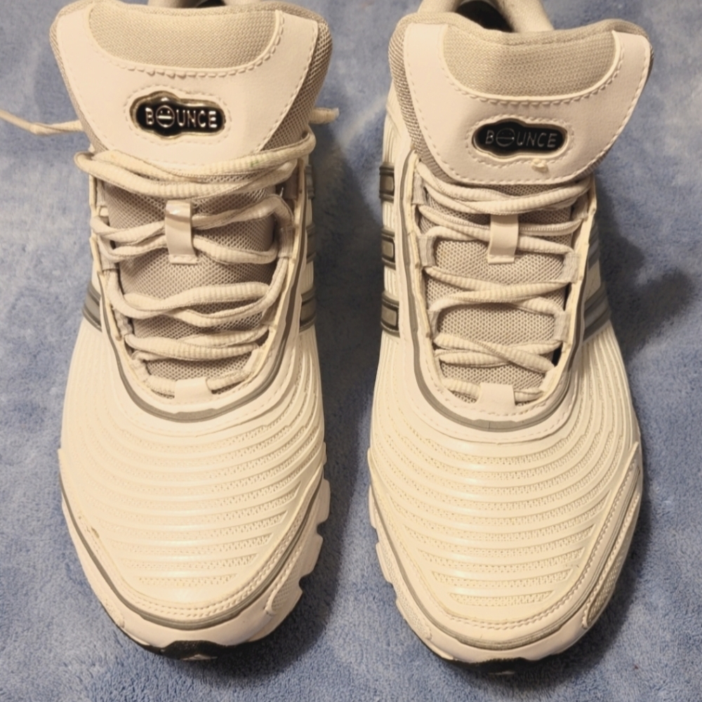 Adidas MicroBounce Women's 9 1/2